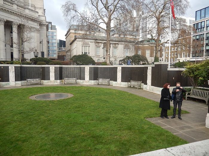 Tower Hill mem 01